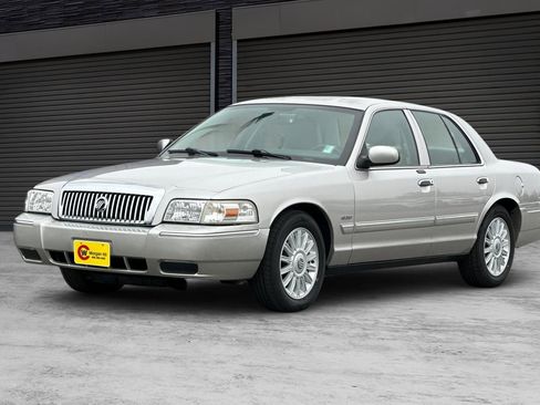 Used 2011 Mercury Grand Marquis LS image 9