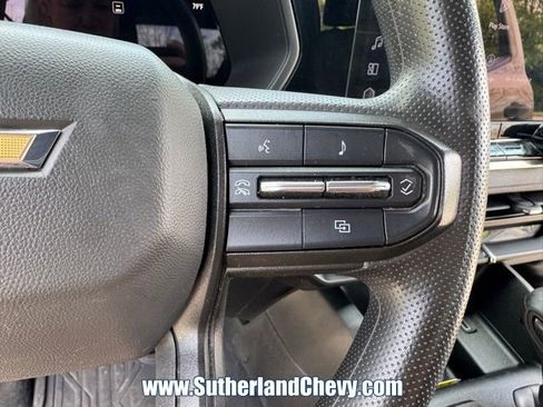 Used 2024 Chevrolet Colorado W/T image 20