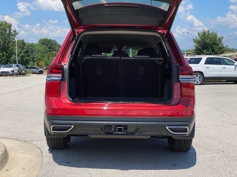 Used 2024 Volkswagen Atlas SE FWD image 7