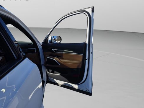 Used 2024 Kia Telluride EX X-Line image 24