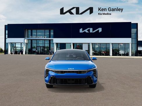 New 2025 Kia K4 GT-Line w/ GT-Line Sunroof Package image 2