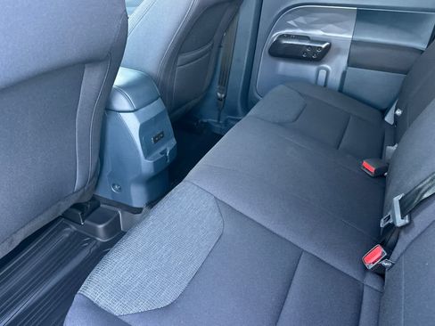 Certified 2025 Ford Maverick XL image 4