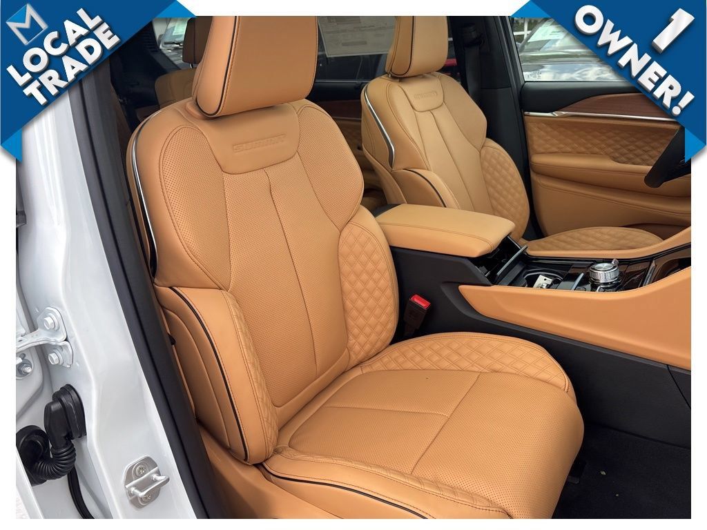 Used 2026 Jeep Grand Cherokee L Summit w/ Advanced Protech Group IV AWD/4WD image 55