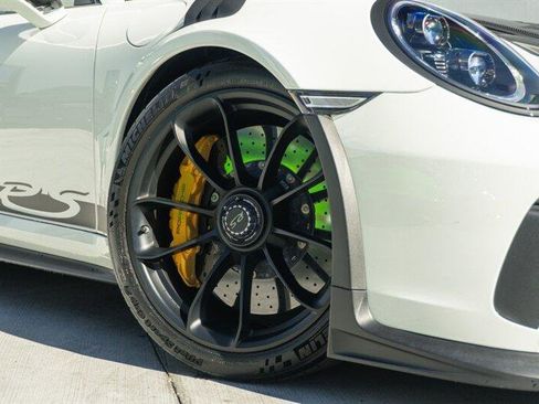 Used 2019 Porsche 911 GT3 RS w/ Weissach Package image 30