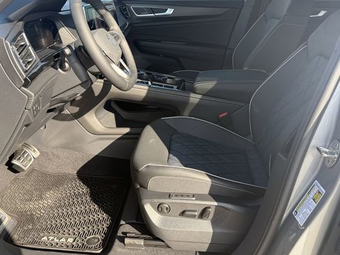 New 2026 Volkswagen Atlas Cross Sport SEL Premium R-Line image 13