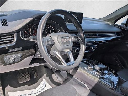 Used 2018 Audi Q7 3.0T Prestige AWD/4WD image 11