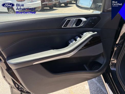 Used 2023 BMW X7 xDrive40i AWD/4WD image 16