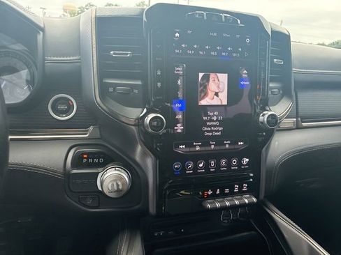 Used 2019 RAM 1500 Limited RWD image 10