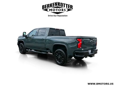 Used 2025 Chevrolet Silverado 3500 LTZ w/ LTZ Plus Package AWD/4WD image 5