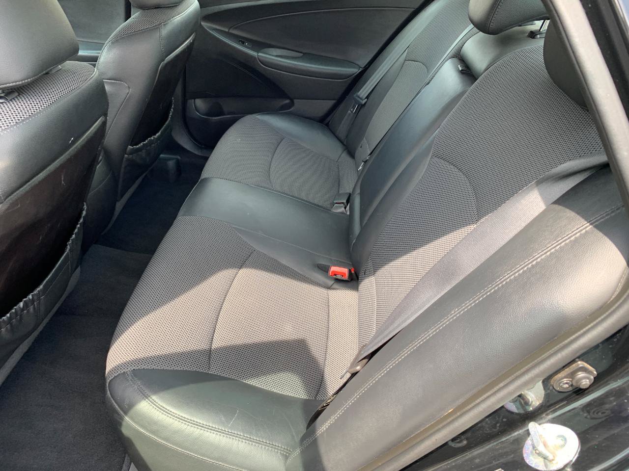 Used 2012 Hyundai Sonata SE FWD image 21