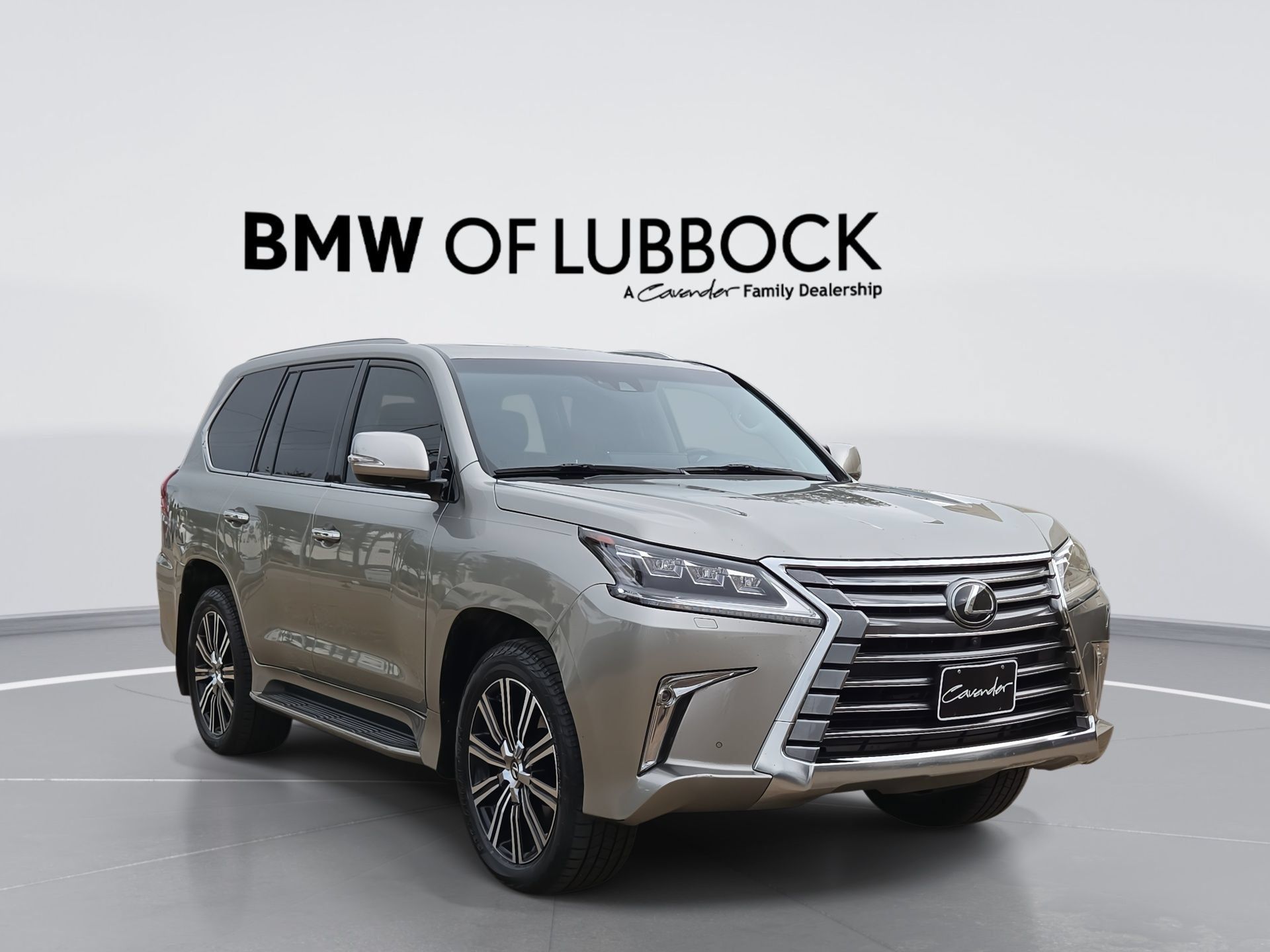 Used 2019 Lexus LX 570 4WD w/ Luxury Package image 1