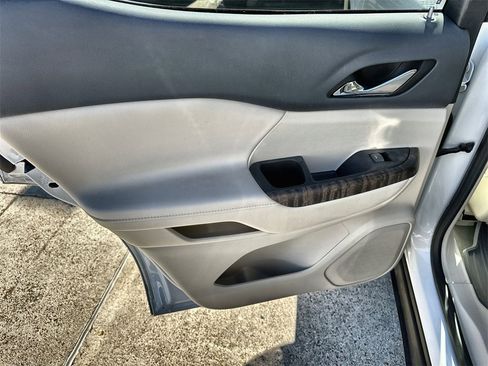 Used 2023 GMC Acadia Denali w/ Denali Ultimate Package image 15