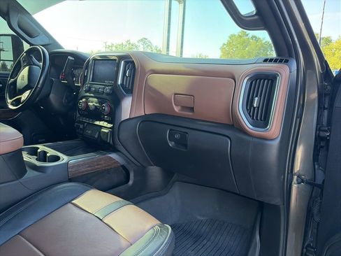 Used 2023 Chevrolet Silverado 3500 High Country AWD/4WD image 13