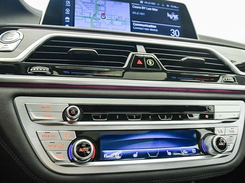 Certified 2022 BMW 740i w/ M Sport Package image 27