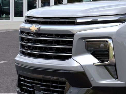 New 2026 Chevrolet Traverse High Country FWD image 15