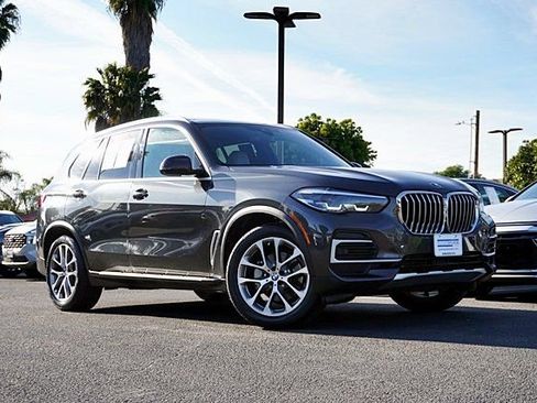 Used 2023 BMW X5 xDrive40i image 2