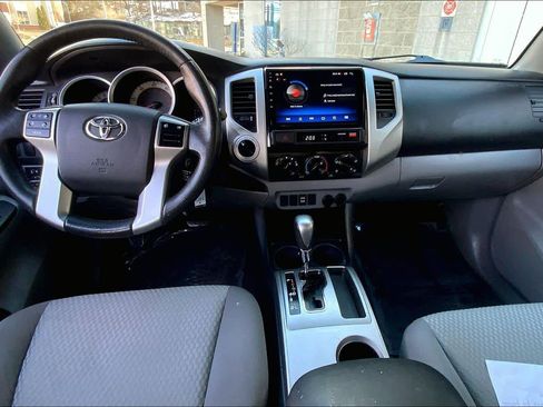 Used 2013 Toyota Tacoma 4x4 Double Cab w/ SR5 Pkg image 16