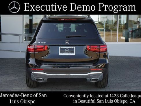 Used 2025 Mercedes-Benz GLB 250 image 7