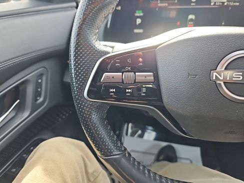 Used 2023 Nissan Ariya FWD image 20