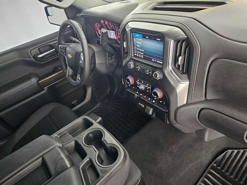 Used 2022 Chevrolet Silverado 1500 LT image 11