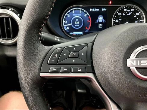 New 2025 Nissan Versa SR w/ Trunk Package image 22