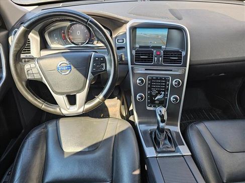Used 2016 Volvo XC60 T5 Platinum AWD/4WD image 19