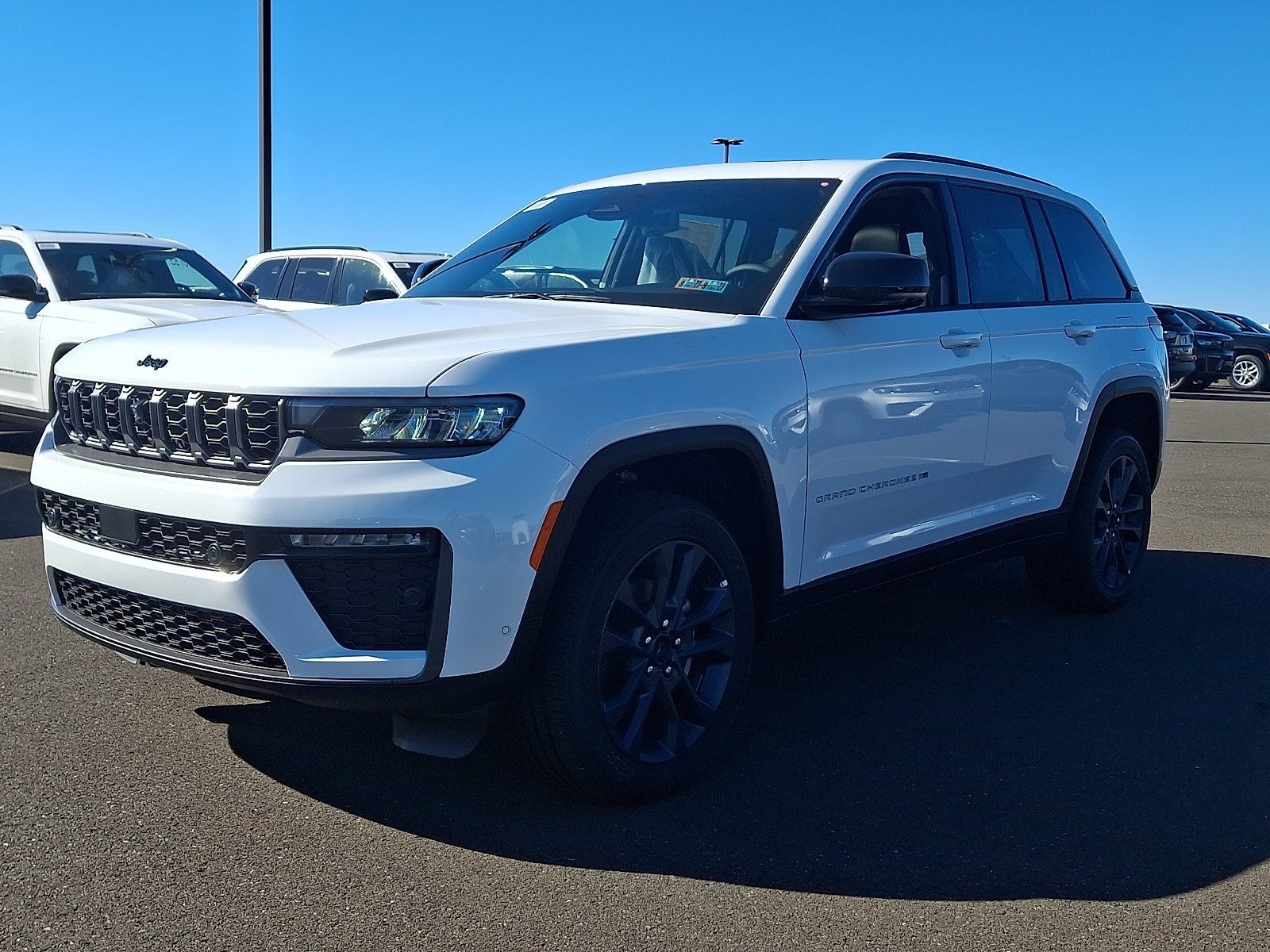 New 2026 Jeep Grand Cherokee Limited AWD/4WD image 2