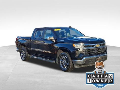 Used 2022 Chevrolet Silverado 1500 LT image 1