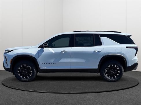 New 2026 Chevrolet Traverse Z71 w/ Driver Confidence Package AWD/4WD image 2