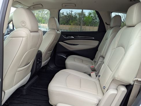 Used 2020 Buick Enclave Essence w/ Sound and Sites Package image 14