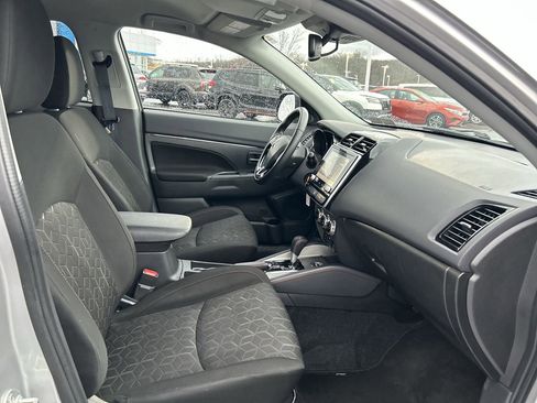Used 2024 Mitsubishi Outlander Sport S image 13