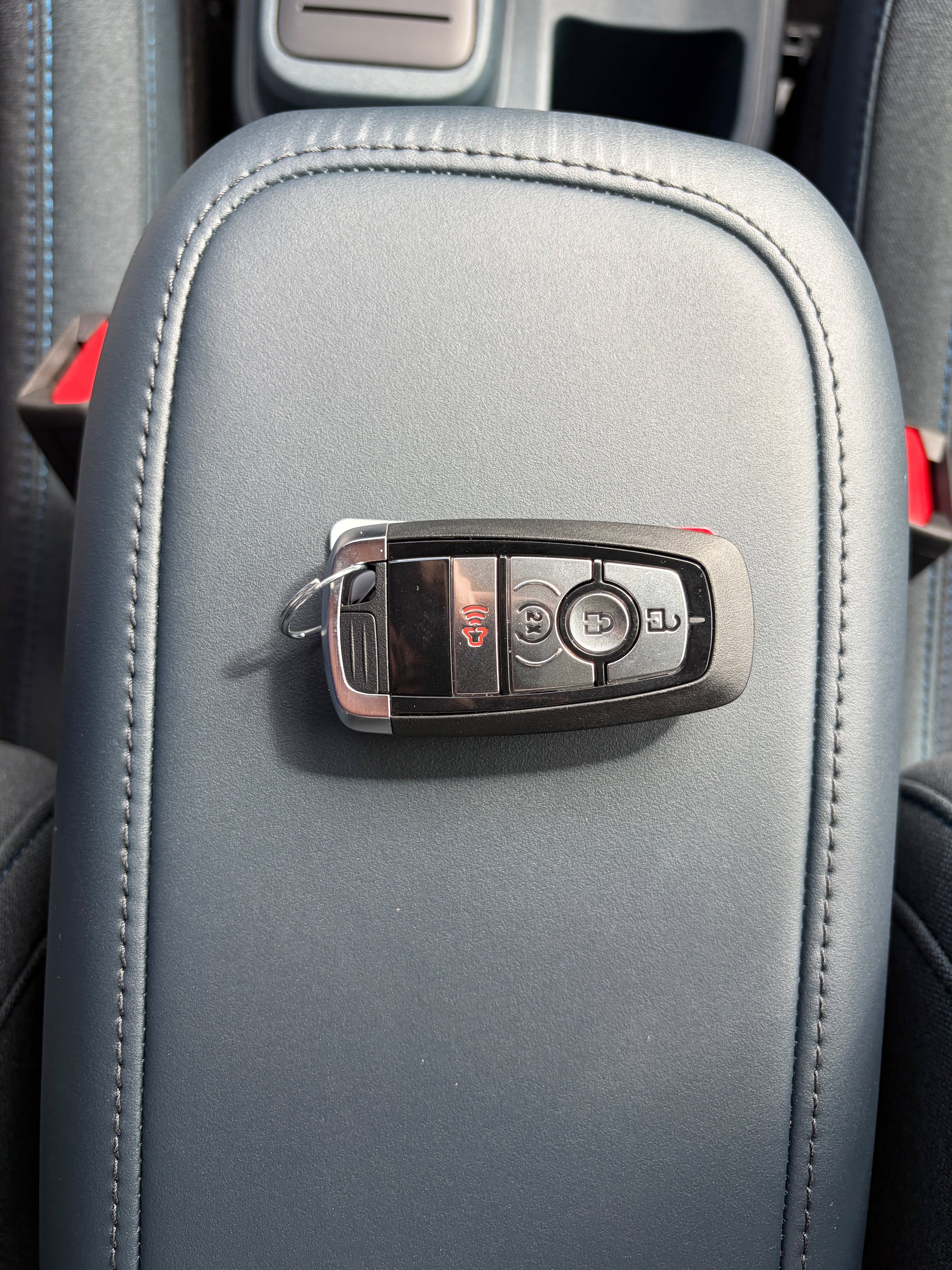 New 2026 Ford Maverick XLT w/ XLT Luxury Package FWD image 31