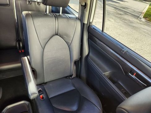 Used 2021 Toyota Highlander Limited image 17