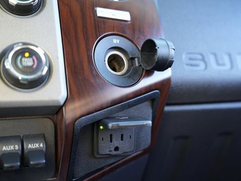 Used 2015 Ford F350 Lariat image 32