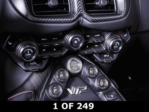 Used 2023 Aston Martin V12 Vantage Roadster image 31