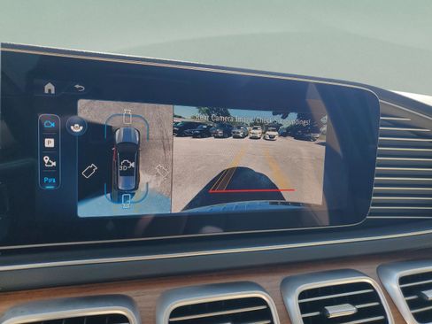 New 2026 Mercedes-Benz GLS 450 4MATIC image 21