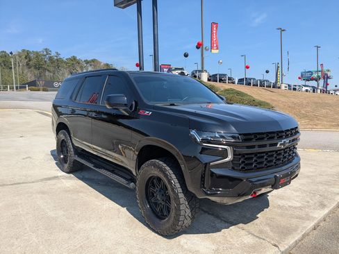 Used 2023 Chevrolet Tahoe Z71 image 3