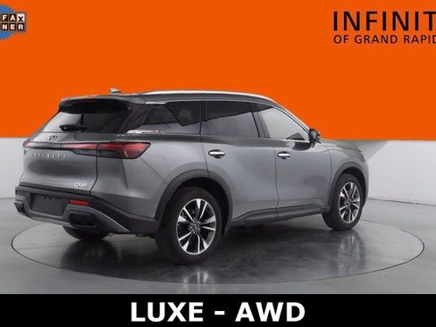 Used 2024 INFINITI QX60 Luxe image 7