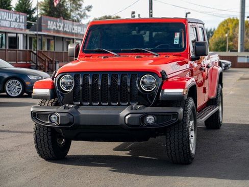 Used 2021 Jeep Gladiator Willys image 4