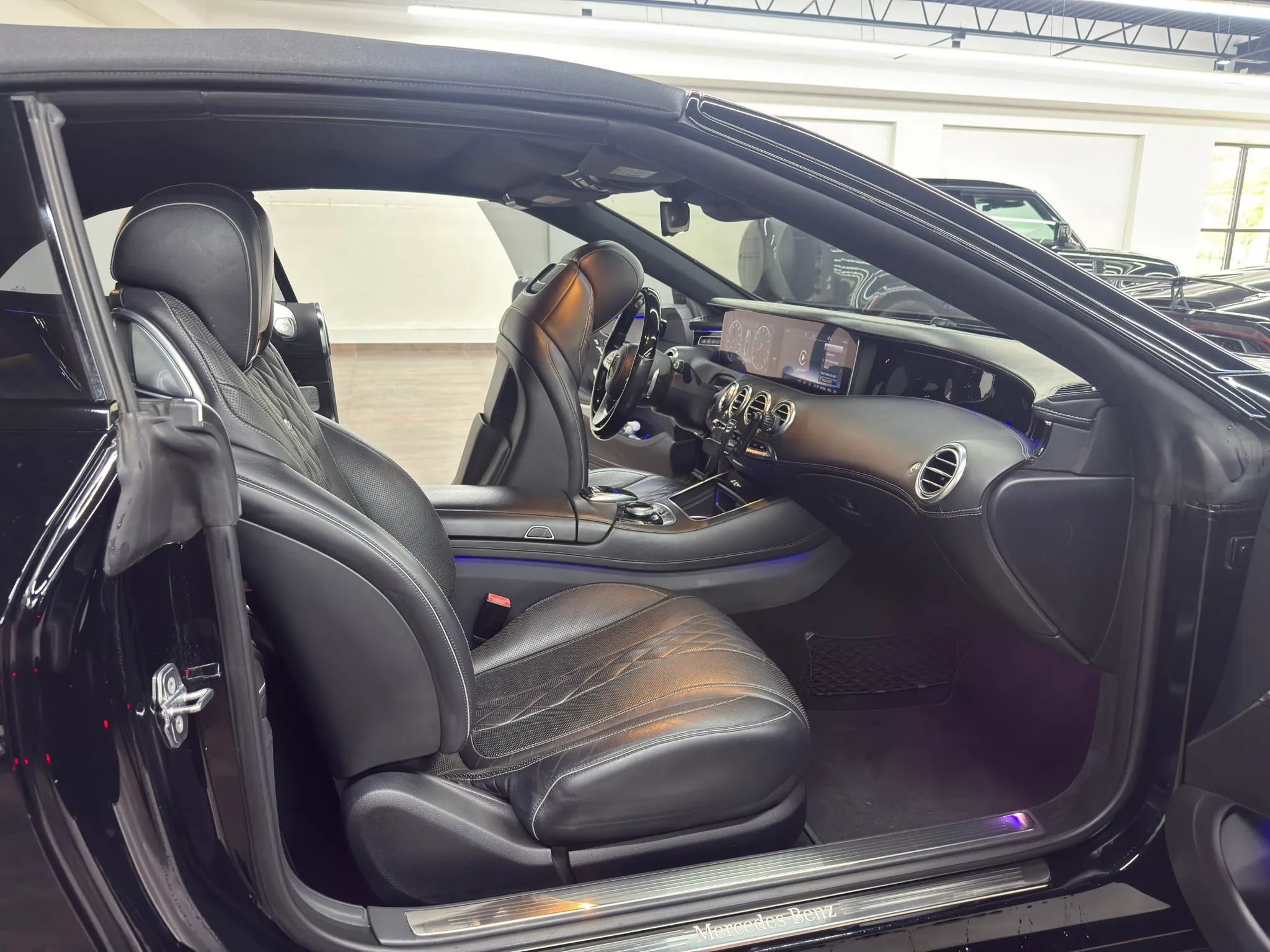 Used 2019 Mercedes-Benz S 560 Cabriolet image 37