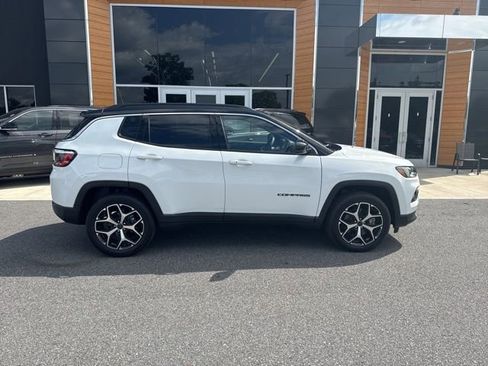 New 2025 Jeep Compass Limited w/ Sun & Sound Group image 7