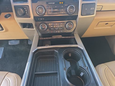 Used 2018 Ford F350 Lariat w/ Lariat Ultimate Package image 11