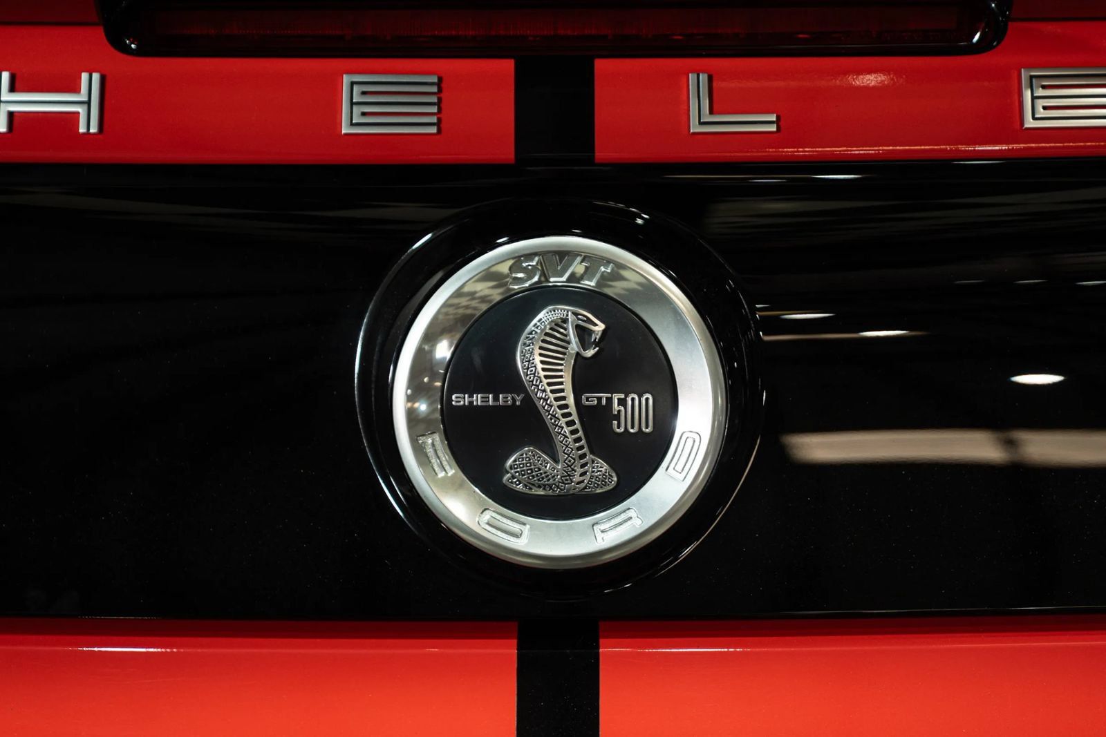 Used 2013 Ford Mustang Shelby GT500 w/ Electronics Pkg RWD image 8