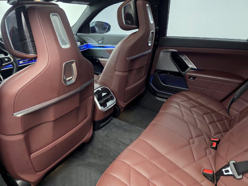 Certified 2023 BMW 740i w/ Executive Package RWD image 15