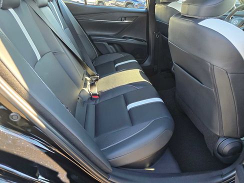 Used 2025 Toyota Camry SE image 14