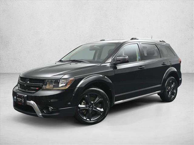 Used 2020 Dodge Journey Crossroad FWD image 2