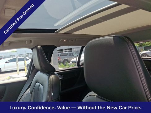 Certified 2024 Volvo XC40 B5 Plus w/ Protection Package Premier AWD/4WD image 15