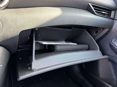 Certified 2025 Nissan Sentra S image 31