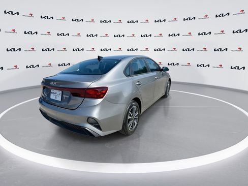 Certified 2024 Kia Forte LXS w/ LXS Technology Package FWD image 8