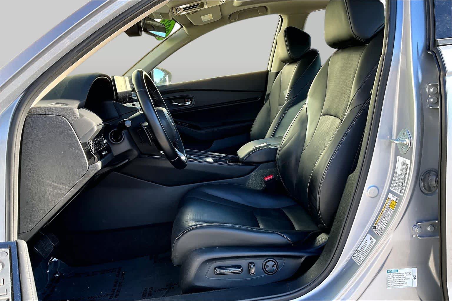 Used 2023 Honda Accord Touring image 8